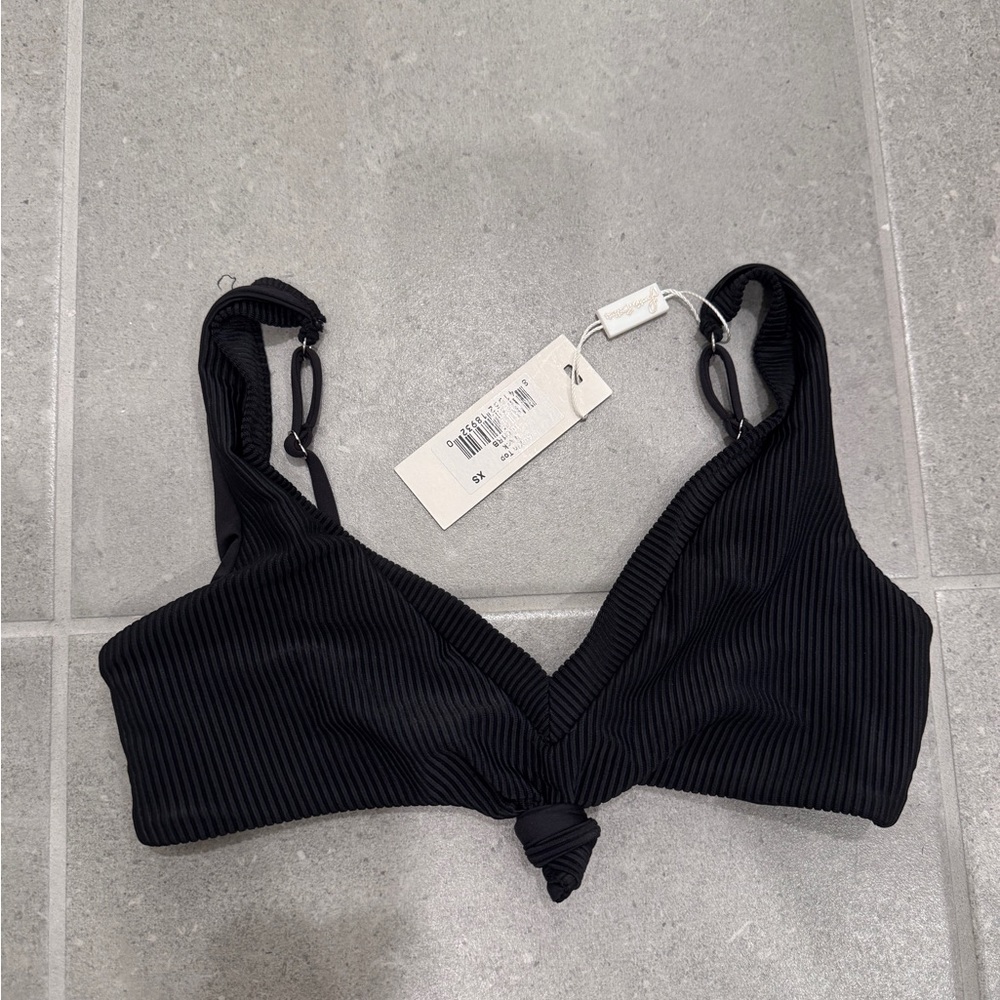 Frankie’s XS Austin Top in black (sold out)